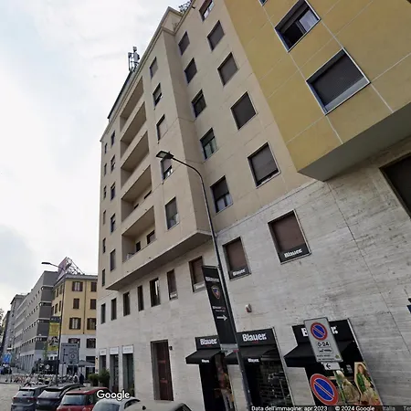 #private In Brera District מילאנו
